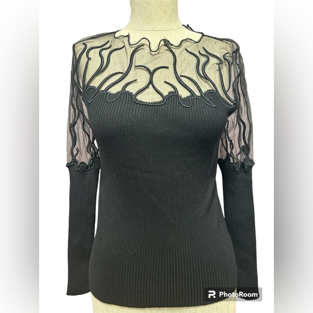 Women’s sweater